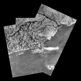 ϷESA/NASA/JPL/University of Arizona