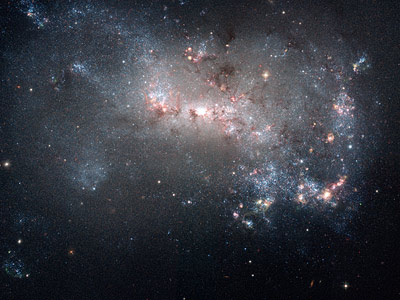 Σǣã[NASA, ESA, A. Aloisi (STScI/ESA), and The Hubble Heritage (STScI/AURA)-ESA/Hubble Collaboration]