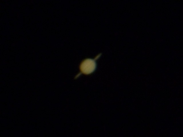 土星（大阪市立科学館屋上天文台にて撮影）
