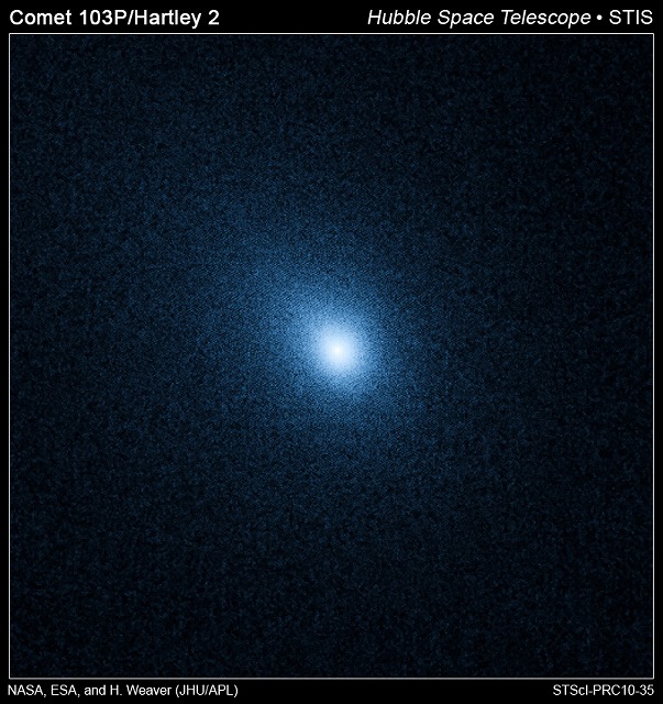 HSTが撮影したハートレイ第２彗星[NASA, ESA, and H. Weaver (The Johns Hopkins University/Applied Physics Lab)]