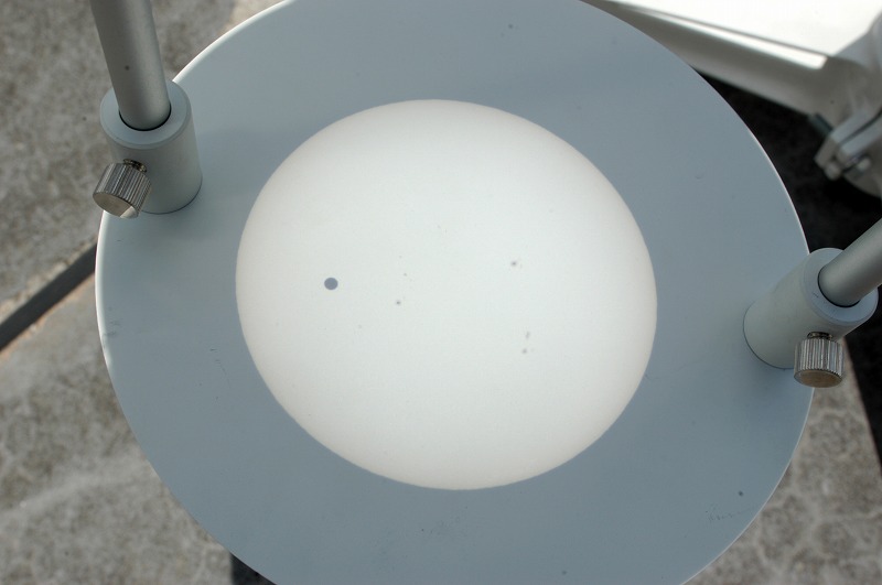 2012年6月6日の金星の太陽面通過（撮影：西野藍子）